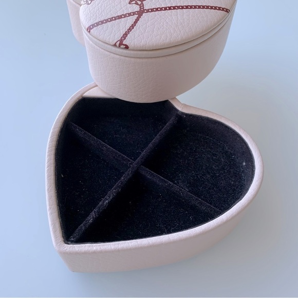 Pandora Leather Heart Shaped Tiered Swivel Bracelet & Charms Jewelry Box - Picture 6 of 12